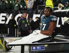 麻将胡了免费旋转-NFL球员常(cháng)見(jiàn)伤害揭秘(mì)：扭(niǔ)伤、拉伤與(yǔ)韧带撕裂的背后故事