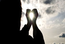 麻将糊了-乔什·雅各布斯冲锋再现！能否(fǒu)超(chāo)越NFL多次(cì)达阵纪录？