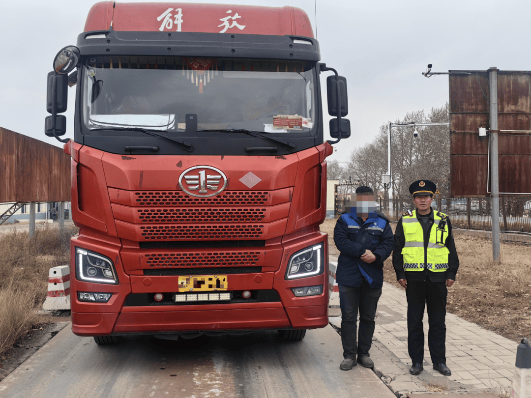 麻将胡了-青城(chéng)交警精准打(dǎ)击，5台“百噸(dūn)王”被查获