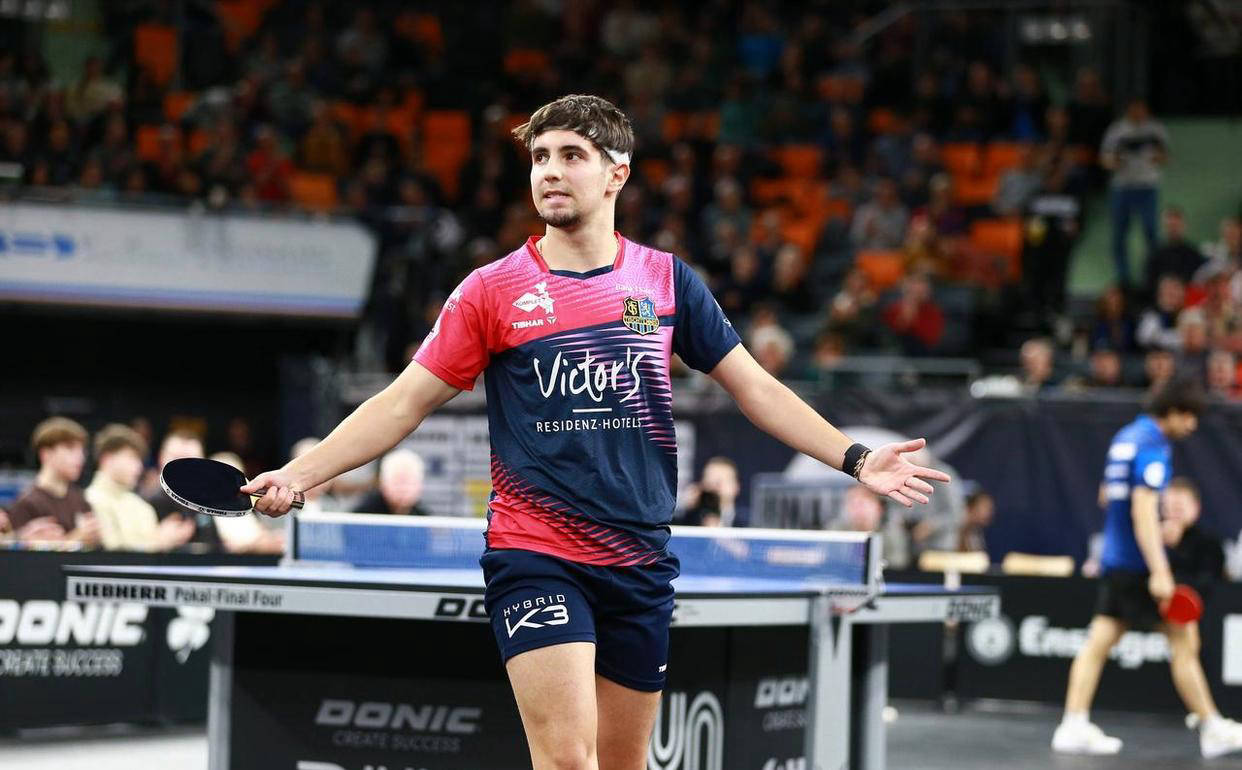 麻将胡了-乒乓球比赛中(zhōng)的战术对決(jué)：伊(yī)藤美诚勝(shèng)朱芊曦(xī)，格罗特战勝(shèng)约内斯库