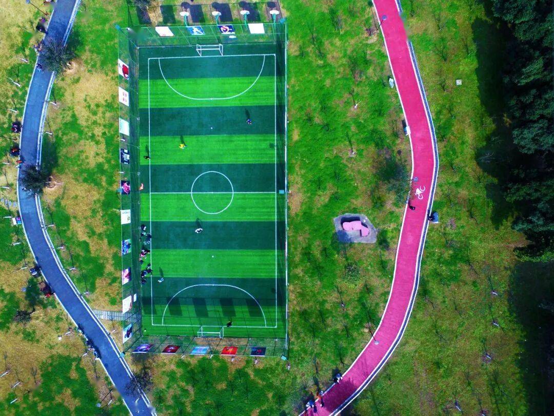 麻将胡了-邛(qióng)崃女孩站上羽毛球全国赛事领獎(jiǎng)台(tái)